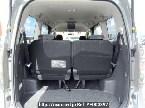Used 2008 AT toyota voxy ZRR70G Image[8]