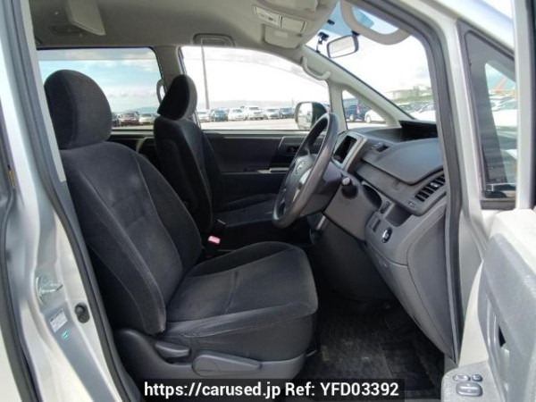 Used 2008 AT toyota voxy ZRR70G Image[12]