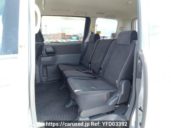 Used 2008 AT toyota voxy ZRR70G Image[15]