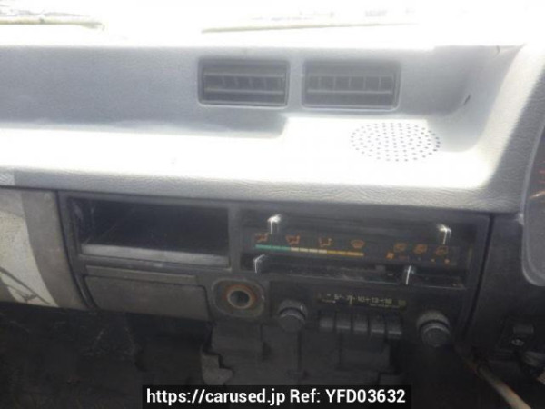 Used 1988 MT mitsubishi canter FE305BD Image[25]