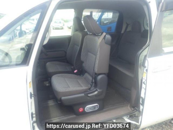 Used 2015 AT toyota spade NCP141 Image[12]