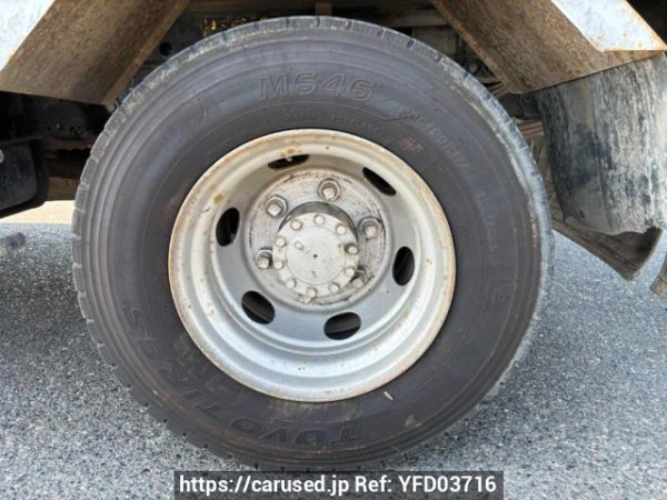 Used 2004 MT isuzu forward FRR33D4 Image[36]