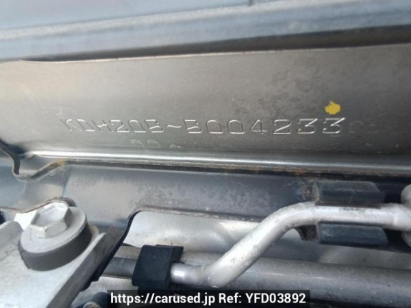 Used 2006 MT toyota regiusace-van KDH205V Image[11]