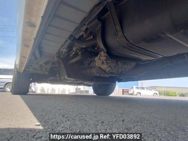 Used 2006 MT toyota regiusace-van KDH205V Image[31]