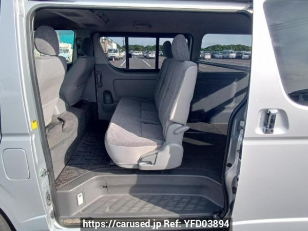 Used 2006 AT toyota regiusace-van KDH200V Image[16]