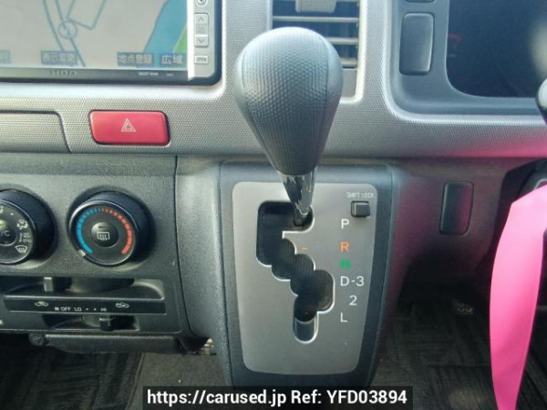 Used 2006 AT toyota regiusace-van KDH200V Image[25]
