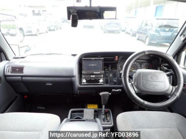Used 2002 AT toyota regiusace-van RZH112V Image[16]