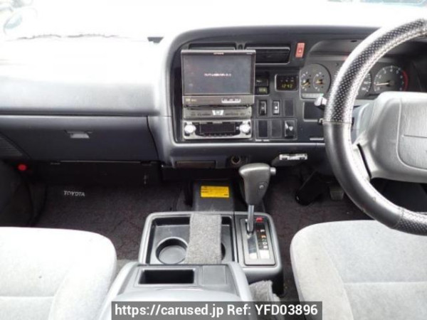 Used 2002 AT toyota regiusace-van RZH112V Image[19]