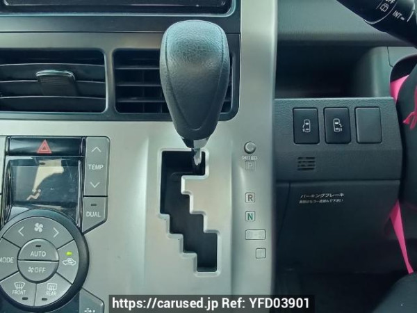 Used 2008 AT toyota noah ZRR70G Image[22]