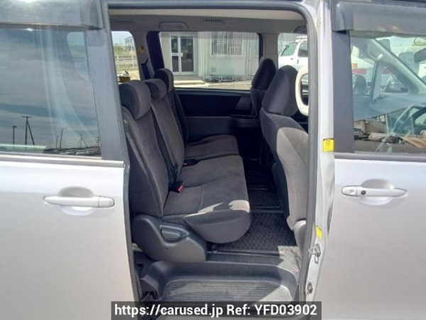 Used 2010 AT toyota noah ZRR70G Image[14]