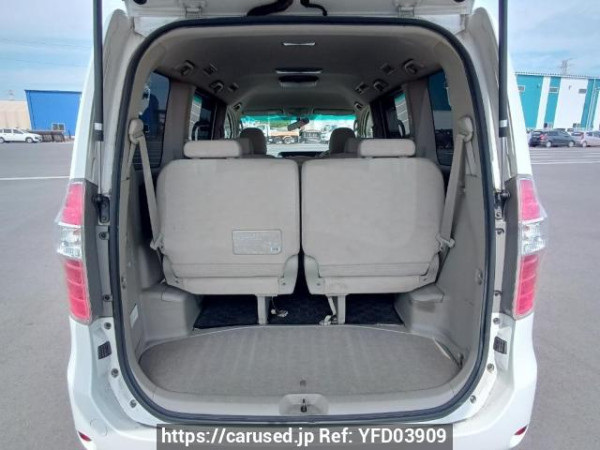 Used 2007 AT toyota noah ZRR70G Image[8]
