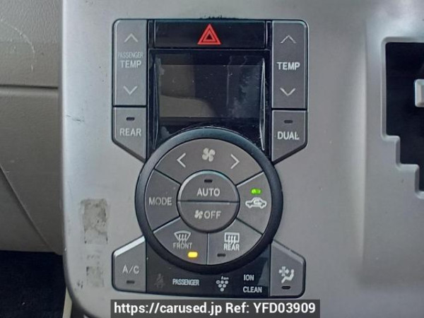 Used 2007 AT toyota noah ZRR70G Image[21]