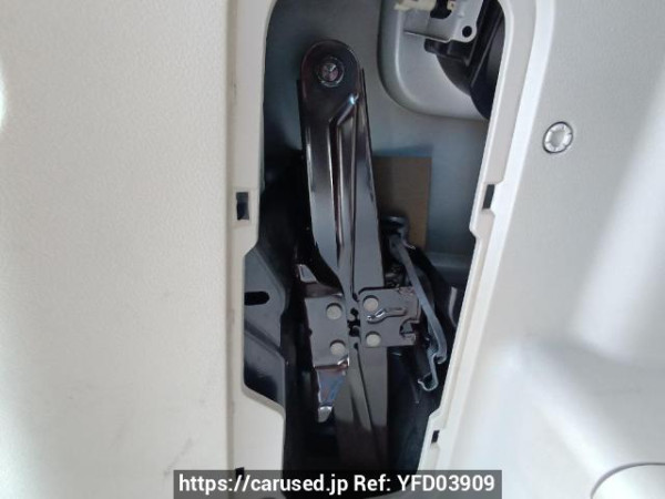 Used 2007 AT toyota noah ZRR70G Image[41]