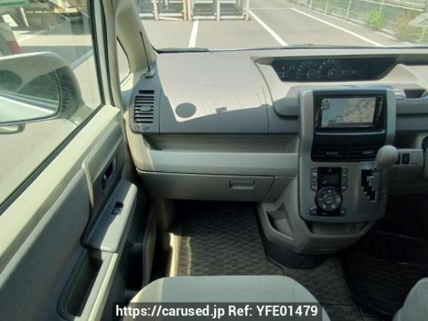 Used 2009 AT toyota noah ZRR70G Image[17]