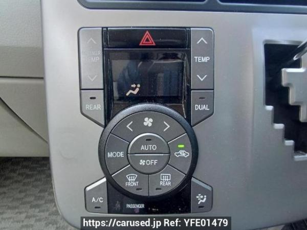 Used 2009 AT toyota noah ZRR70G Image[20]