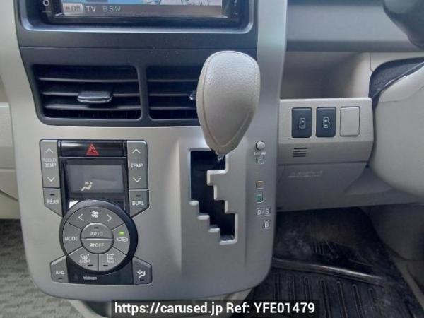 Used 2009 AT toyota noah ZRR70G Image[21]