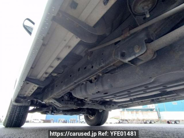Used 2003 AT toyota hilux-surf RZN215W Image[31]