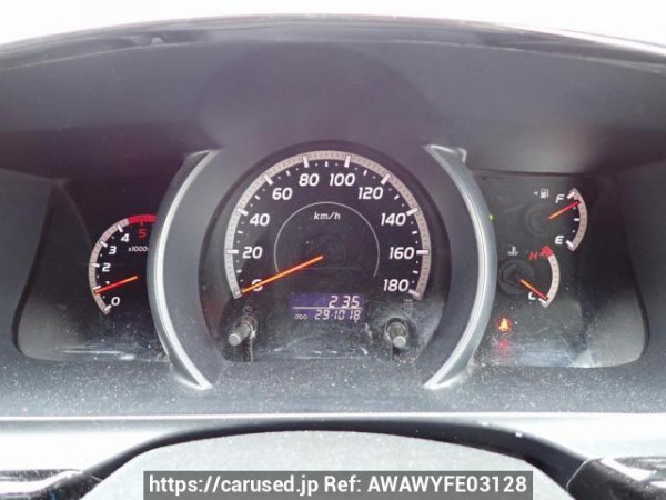 Used 2005 AT toyota regiusace-van KDH200V Image[19]