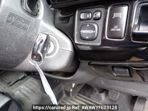 Used 2005 AT toyota regiusace-van KDH200V Image[22]
