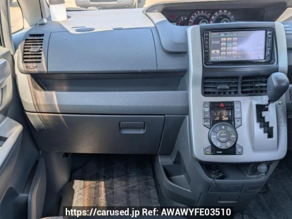 Used 2008 AT toyota noah ZRR75W Image[16]