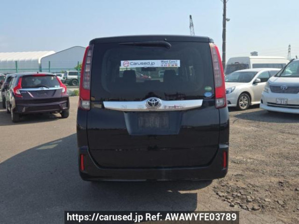 Used 2015 AT toyota noah ZRR85G Image[5]