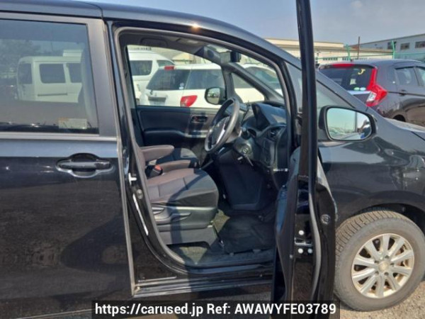 Used 2015 AT toyota noah ZRR85G Image[12]
