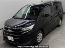 Toyota Noah ZRR85G