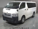 Toyota Regiusace Van TRH200V
