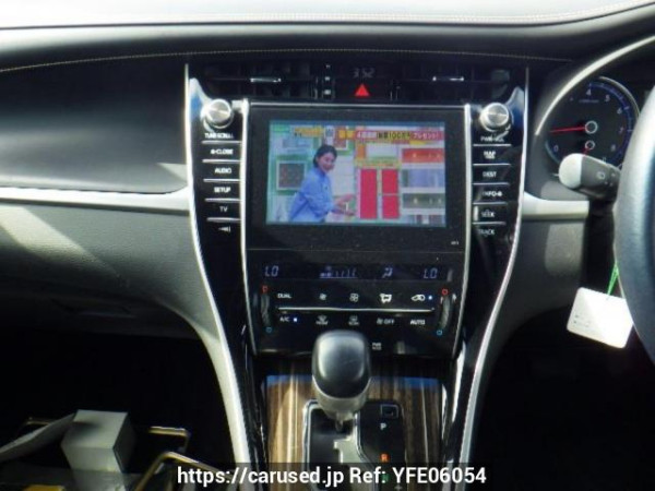 Used 2014 AT toyota harrier ZSU60W Image[16]