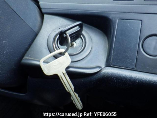 Used 2004 AT toyota hiace-van TRH112V Image[20]