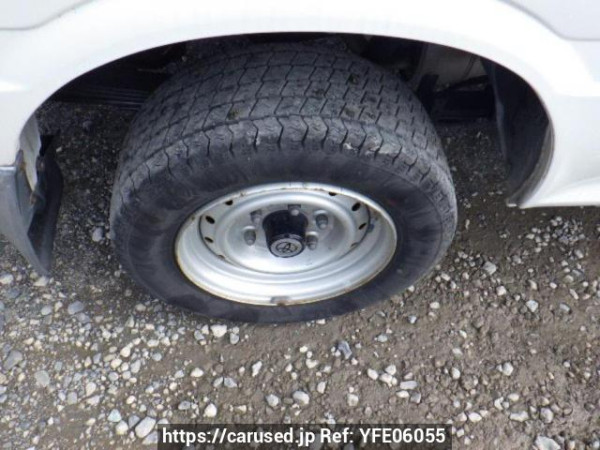 Used 2004 AT toyota hiace-van TRH112V Image[22]