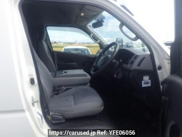 Used 2009 AT toyota regiusace-van TRH200K Image[11]