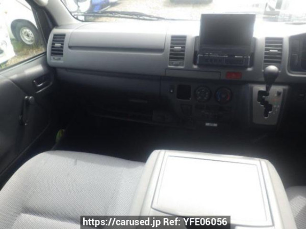 Used 2009 AT toyota regiusace-van TRH200K Image[18]