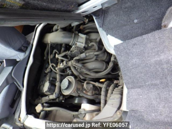 Used 2004 AT toyota hiace-van TRH112V Image[9]