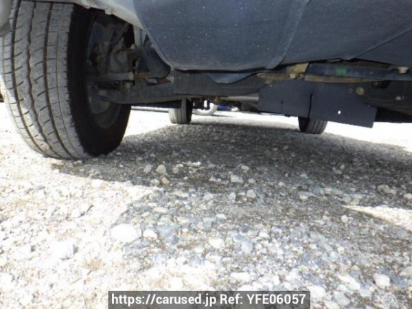 Used 2004 AT toyota hiace-van TRH112V Image[27]