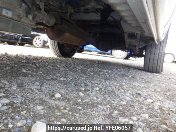 Used 2004 AT toyota hiace-van TRH112V Image[31]