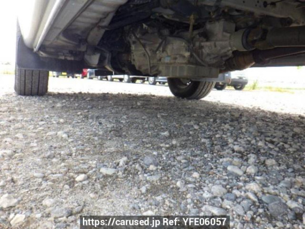 Used 2004 AT toyota hiace-van TRH112V Image[32]