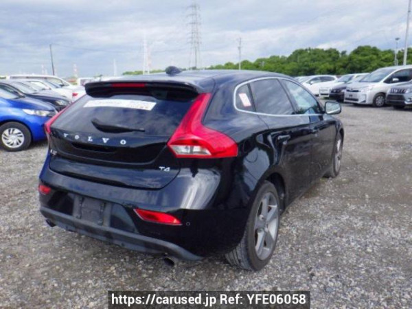 Used 2013 AT volvo v40 MB4164T Image[6]