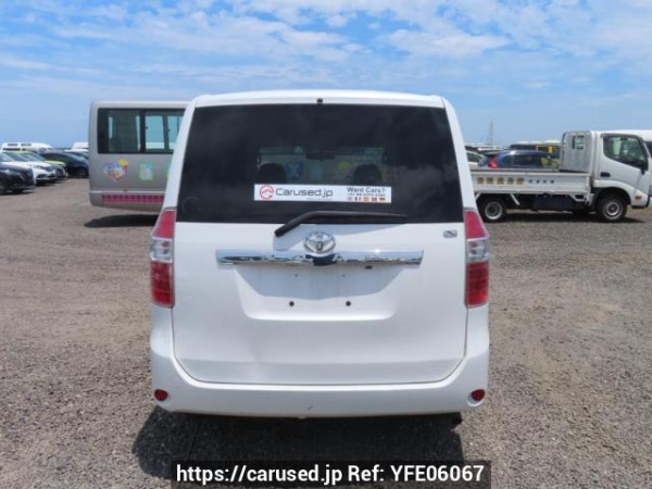 Used 2009 AT toyota noah ZRR70G Image[5]