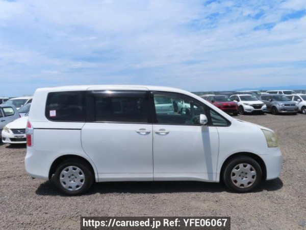 Used 2009 AT toyota noah ZRR70G Image[7]