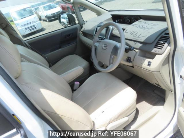 Used 2009 AT toyota noah ZRR70G Image[11]