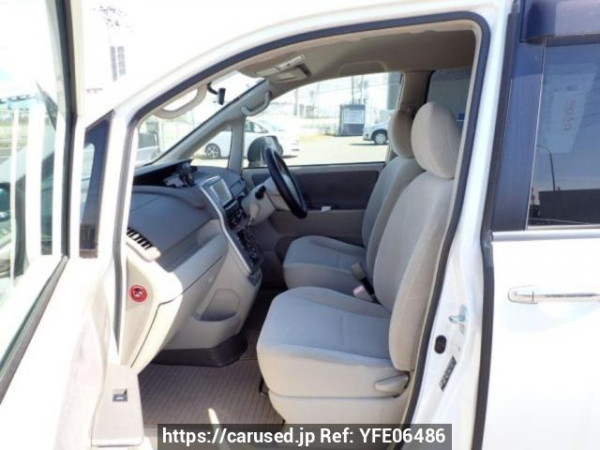 Used 2010 AT toyota noah ZRR70G Image[13]