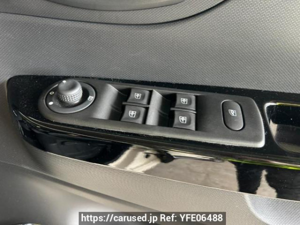 Used 2014 AT renault captur 2RH5F Image[29]