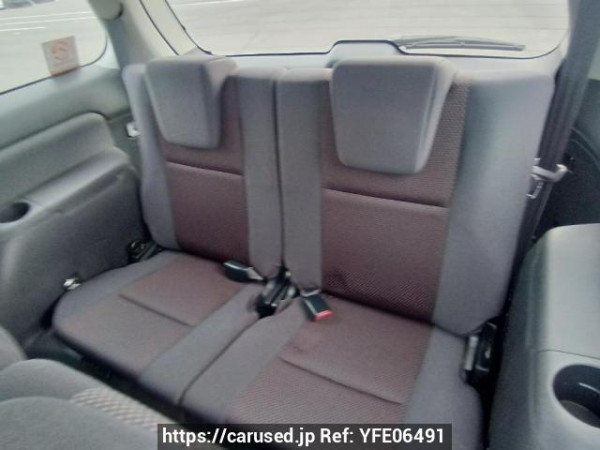 Used 2004 AT toyota wish ZNE10G Image[16]