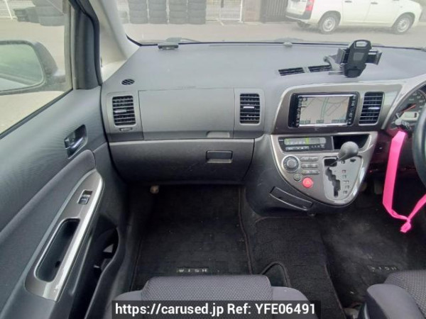 Used 2004 AT toyota wish ZNE10G Image[18]