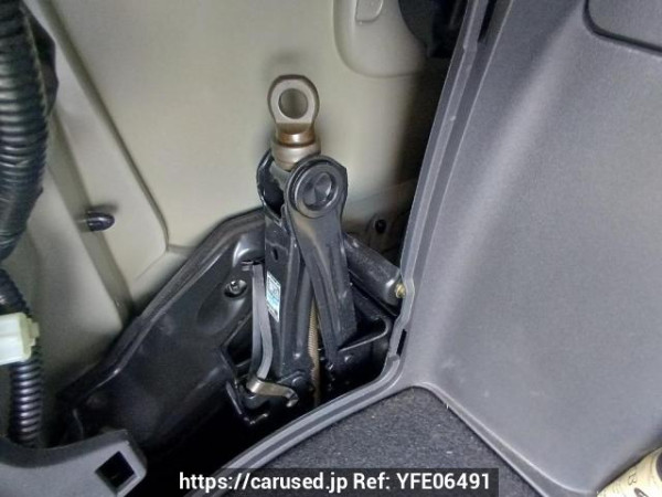 Used 2004 AT toyota wish ZNE10G Image[41]