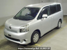 Toyota Voxy ZRR75G