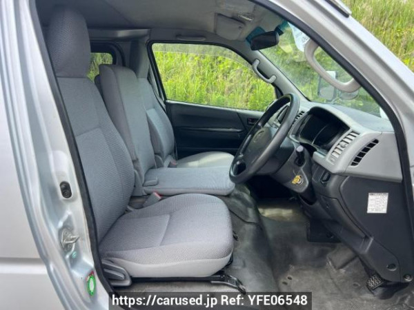 Used 2005 AT toyota hiace-van KDH205V Image[10]