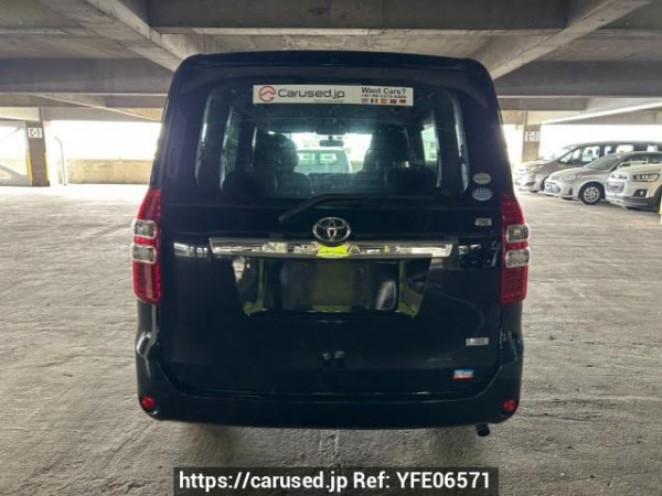 Used 2010 AT toyota noah ZRR70G Image[5]