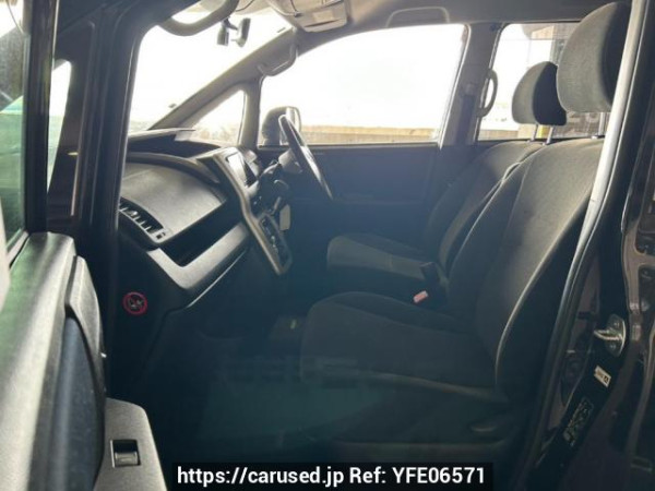Used 2010 AT toyota noah ZRR70G Image[14]